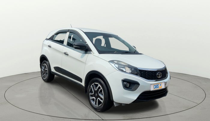 2018 Tata NEXON XM PETROL, Petrol, Manual, 1,47,494 km, Right Front Diagonal
