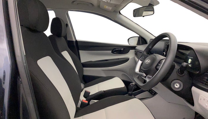 2023 Hyundai NEW I20 SPORTZ 1.2 IVT, Petrol, Automatic, 25,894 km, Right Side Front Door Cabin