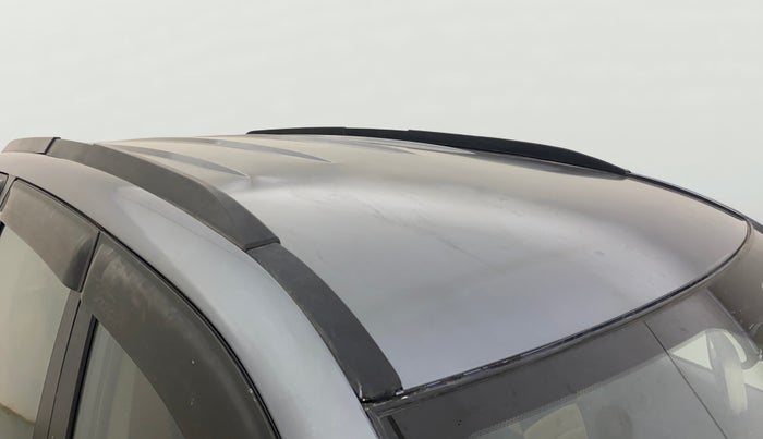 2014 Mahindra XUV500 W8, Diesel, Manual, 1,21,366 km, Roof