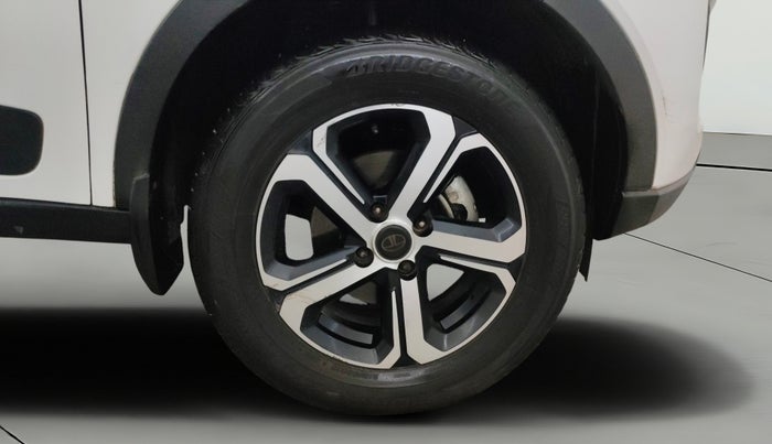 2023 Tata NEXON XZ PLUS PETROL, Petrol, Manual, 59,351 km, Right Front Wheel