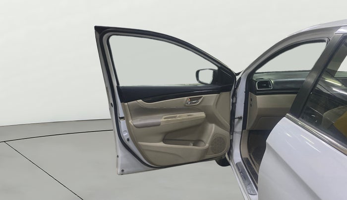 2017 Maruti Ciaz ALPHA DIESEL 1.3, Diesel, Manual, 86,235 km, LHS Front Door