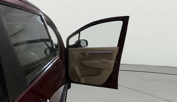 2013 Maruti Ertiga ZXI, Petrol, Manual, 73,710 km, RHS Front Door