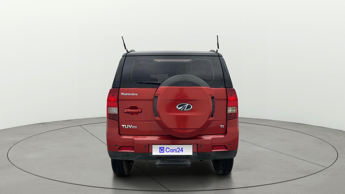 2017 Mahindra TUV300 T8 DUAL TONE, Diesel, Manual, 1,12,490 km, Back/Rear