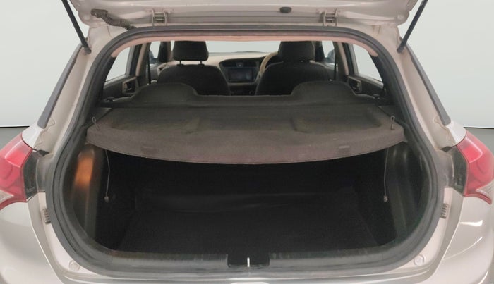 2015 Hyundai Elite i20 SPORTZ 1.2, Petrol, Manual, 1,20,332 km, Boot Open Zoomed View