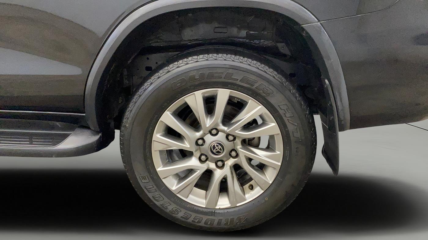 2023 Toyota Fortuner 4X4 AT 2.8 DIESEL, Diesel, Automatic, 83,884 km, Left Rear Wheel