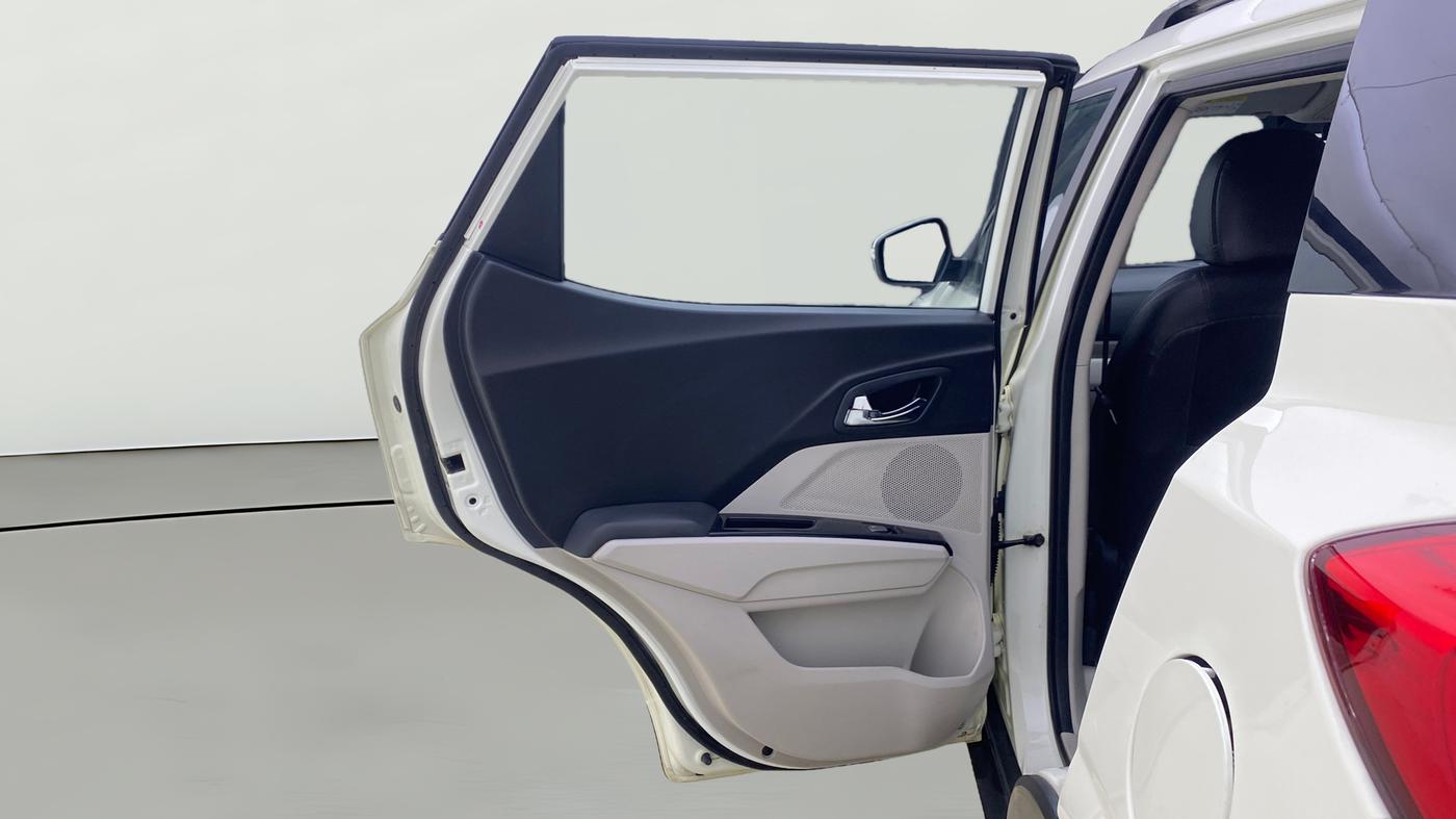 2020 Mahindra XUV300 W8 1.5 DIESEL, Diesel, Manual, 45,333 km, LHS Rear Door