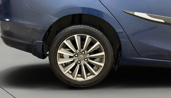 2019 Maruti Ciaz ALPHA  AT 1.5 SHVS PETROL, Petrol, Automatic, 55,158 km, Right Rear Wheel