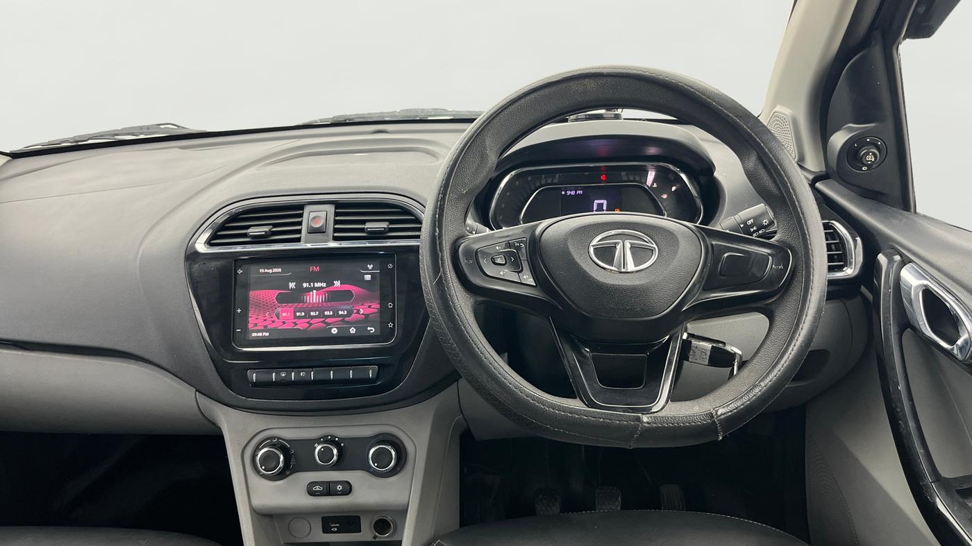 2020 Tata Tiago XZ PETROL, Petrol, Manual, 1,07,563 km, Steering Wheel Close Up