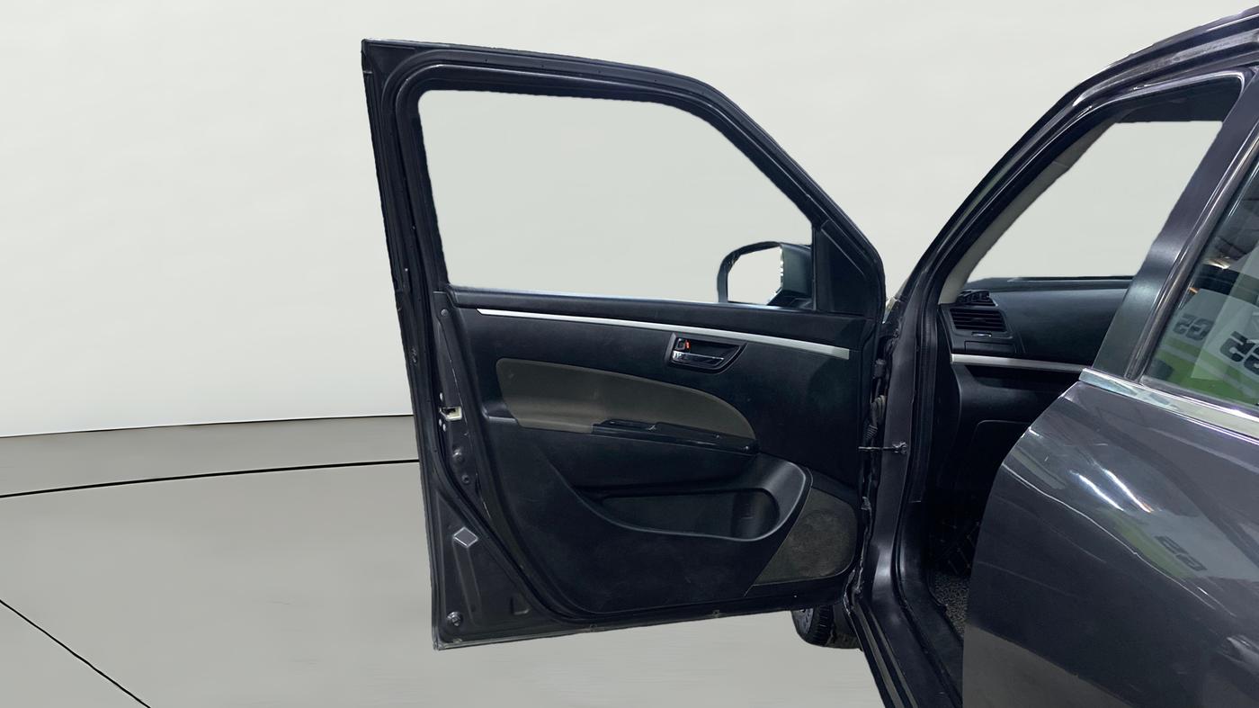 2017 Maruti Swift VXI, Petrol, Manual, 89,606 km, LHS Front Door