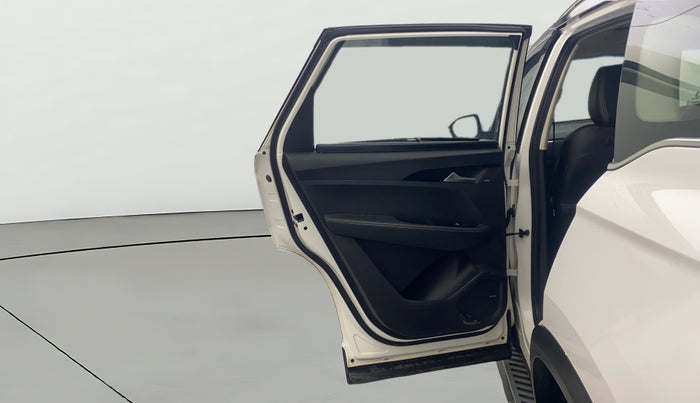 2020 MG HECTOR SHARP 1.5 DCT PETROL, Petrol, Automatic, 97,011 km, LHS Rear Door