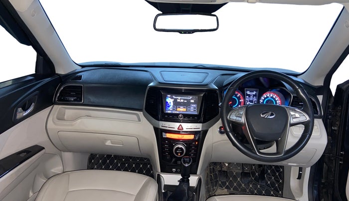 2021 Mahindra XUV300 W8 (O) 1.5 DIESEL, Diesel, Manual, 75,937 km, Dashboard
