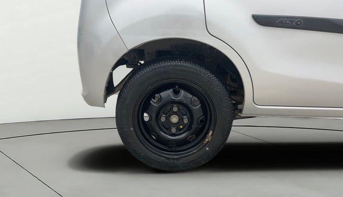 2015 Maruti Alto K10 VXI (O), Petrol, Manual, 38,989 km, Right Rear Wheel