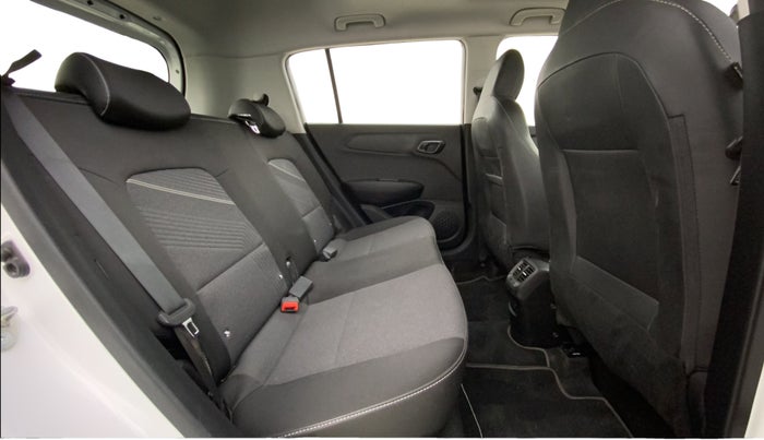 2025 Hyundai EXTER SX 1.2 MT Hy-CNG Duo , CNG, Manual, 28,958 km, Right Side Rear Door Cabin