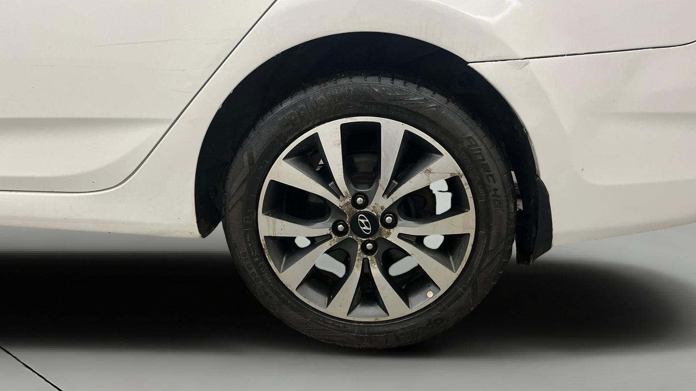 2013 Hyundai Verna FLUIDIC 1.6 CRDI SX OPT AT, Diesel, Automatic, 1,16,380 km, Left Rear Wheel
