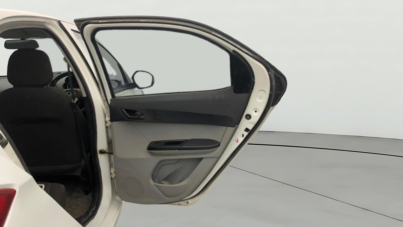 2020 Tata Tiago XT PETROL, Petrol, Manual, 73,250 km, RHS Rear Door