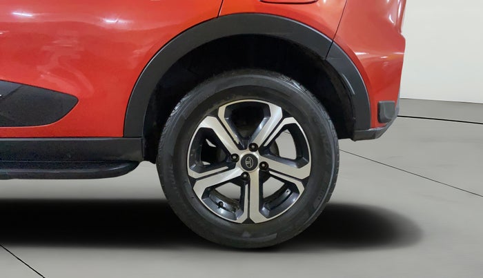 2021 Tata NEXON XZA PLUS SUNROOF DUAL TONE PETROL, Petrol, Automatic, 50,137 km, Left Rear Wheel