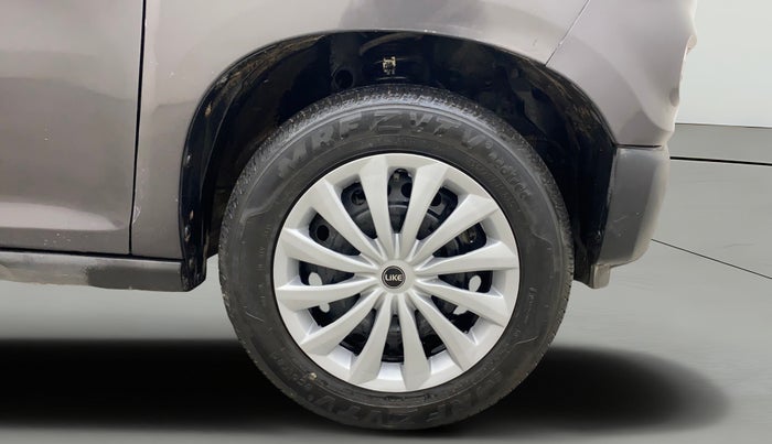 2019 Maruti S PRESSO VXI AMT, Petrol, Automatic, 14,522 km, Right Front Wheel