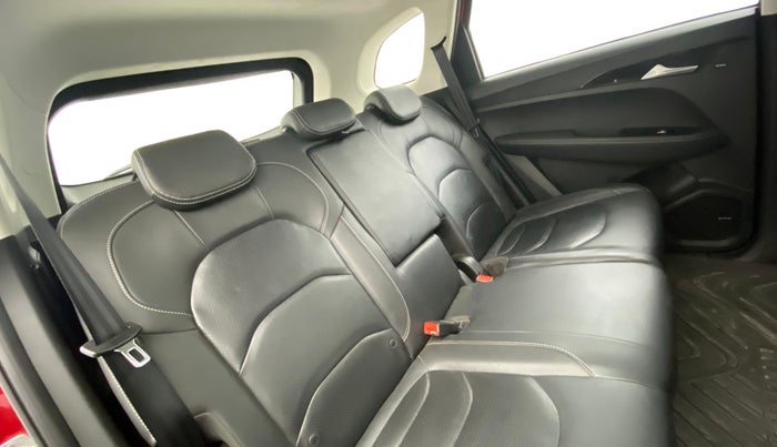 2020 MG HECTOR SHARP 1.5 DCT PETROL, Petrol, Automatic, 59,195 km, Right Side Rear Door Cabin