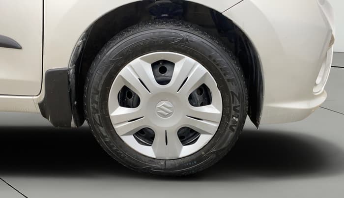 2018 Maruti Celerio VXI CNG, CNG, Manual, 32,025 km, Right Front Wheel