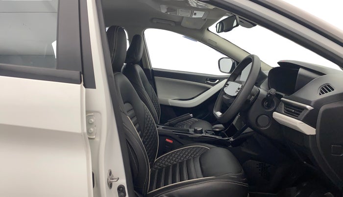 2024 Tata NEXON CREATIVE PLUS 1.2 REVOTRON 7 DCA DT, Petrol, Automatic, 10,480 km, Right Side Front Door Cabin