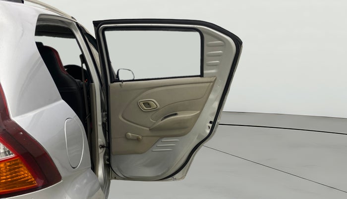 2016 Datsun Redi Go T (O), Petrol, Manual, 44,422 km, RHS Rear Door