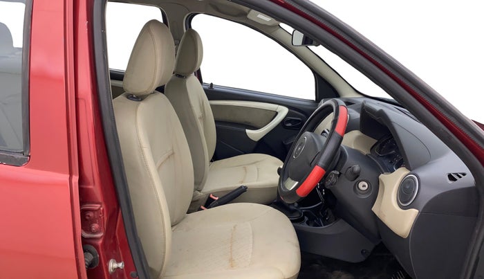 2014 Renault Duster RXL PETROL, Petrol, Manual, 41,936 km, Right Side Front Door Cabin