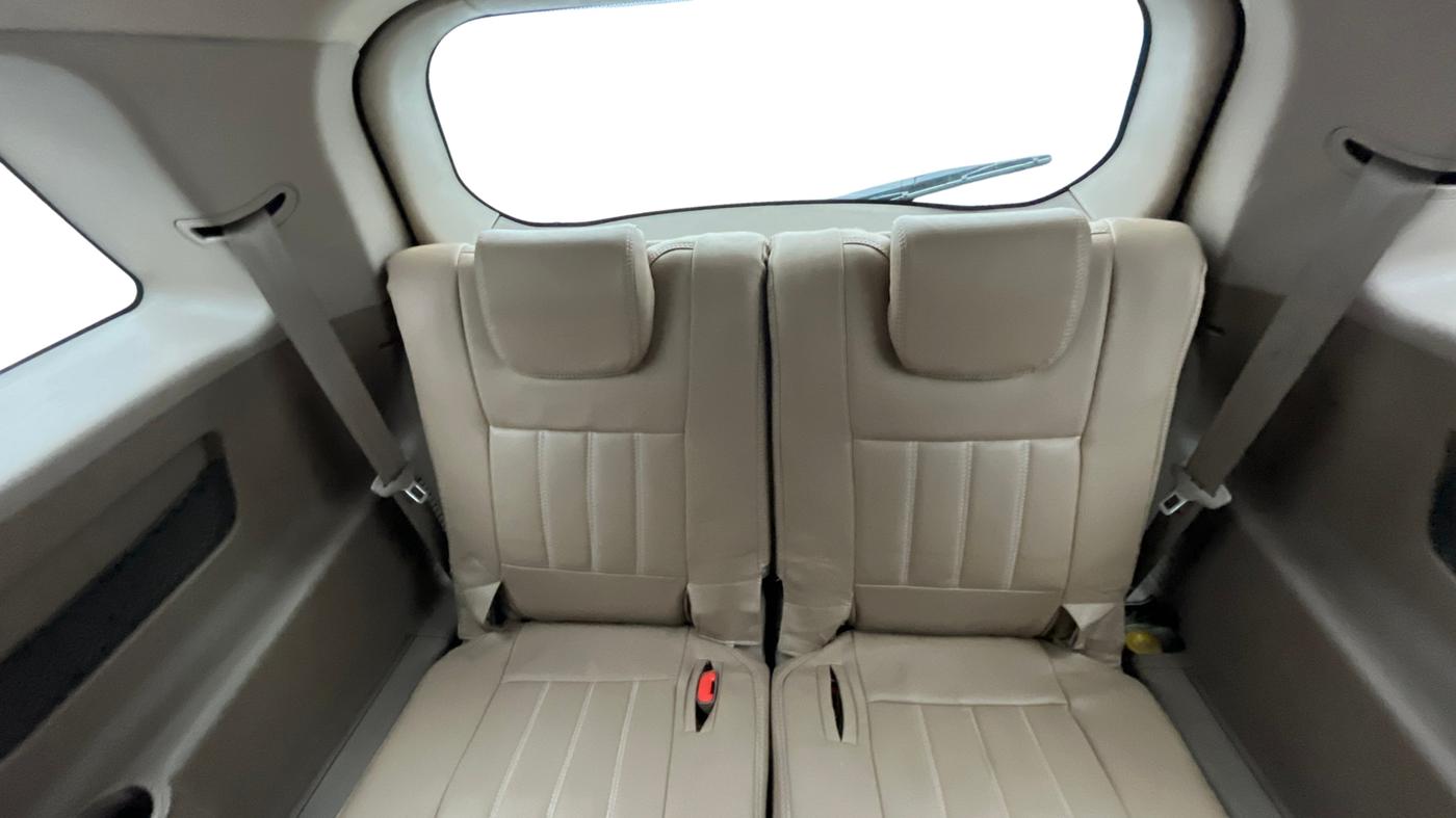 2013 Mahindra XUV500 W6, Diesel, Manual, 77,330 km, Third Seat Row ( optional )
