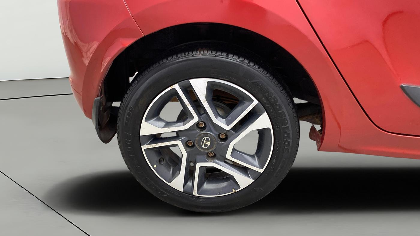 2019 Tata Tiago XZ PLUS PETROL, Petrol, Manual, 33,048 km, Right Rear Wheel