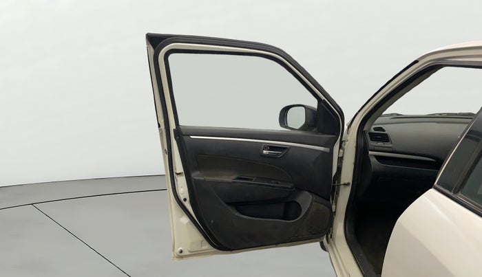 2015 Maruti Swift VXI, Petrol, Manual, 3,977 km, LHS Front Door