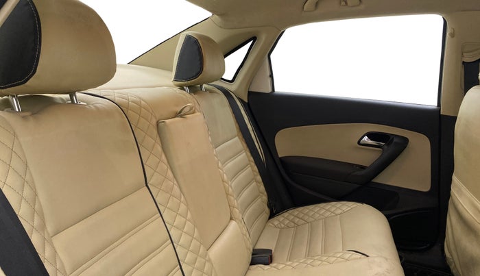 2017 Skoda Rapid AMBITION 1.6 MPI AT, Petrol, Automatic, 61,048 km, Right Side Rear Door Cabin