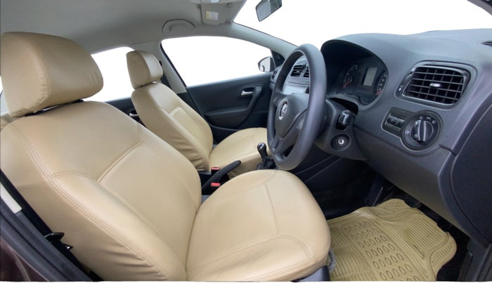 2018 Volkswagen Ameo TRENDLINE 1.0L, Petrol, Manual, 42,312 km, Right Side Front Door Cabin