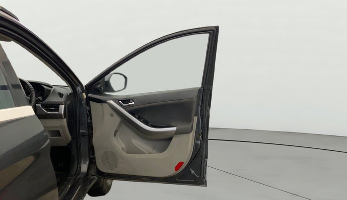 2018 Tata NEXON XZ PLUS PETROL, Petrol, Manual, 1,37,419 km, RHS Front Door