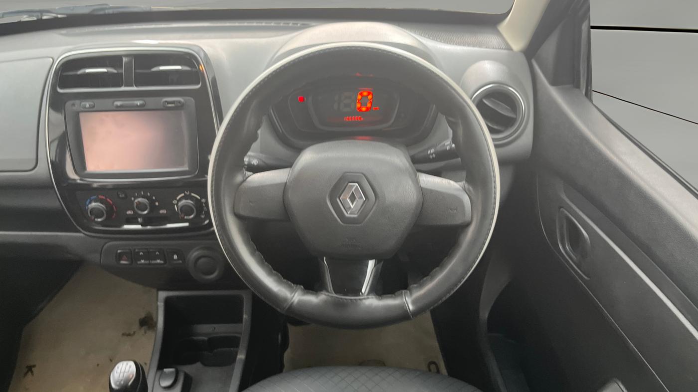 2017 Renault Kwid RXT 1.0 (O), Petrol, Manual, 1,35,973 km, Steering Wheel Close Up