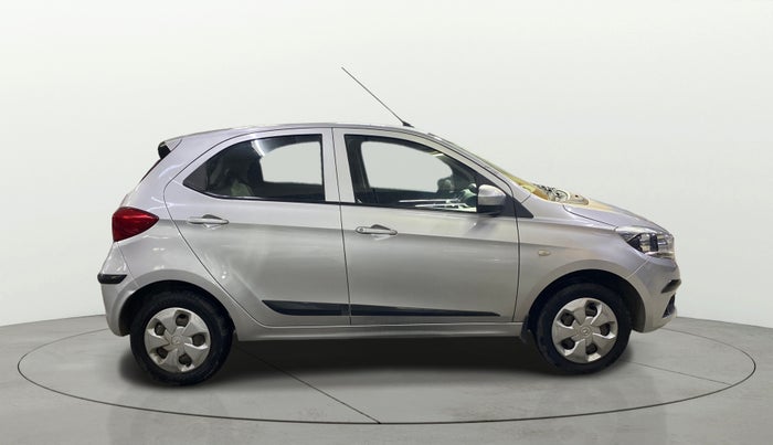 2018 Tata Tiago XT DIESEL, Diesel, Manual, 1,21,378 km, Right Side View