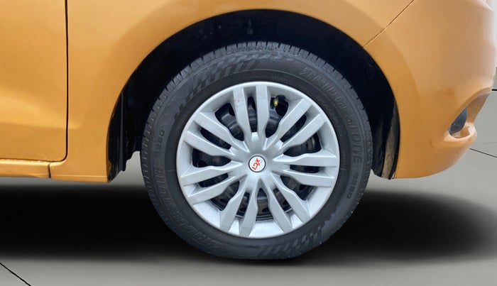 2015 Ford New Figo TREND 1.2 PETROL, Petrol, Manual, 91,848 km, Right Front Wheel