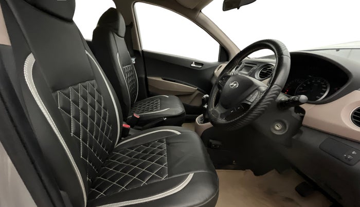 2016 Hyundai Grand i10 SPORTZ 1.2 KAPPA VTVT, Petrol, Manual, 67,082 km, Right Side Front Door Cabin