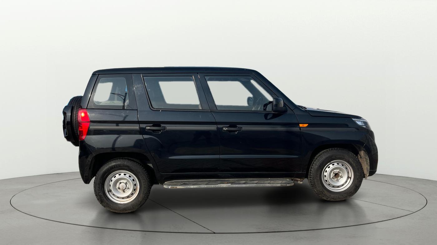 2023 Mahindra BOLERO NEO N 4, Diesel, Manual, 25,909 km, Right Side View