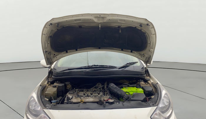 2014 Hyundai Verna FLUIDIC 1.6 CRDI SX, Diesel, Manual, 1,35,671 km, Open Bonet