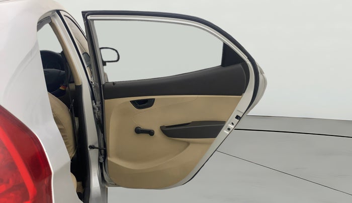 2016 Hyundai Eon MAGNA +, Petrol, Manual, 57,414 km, RHS Rear Door