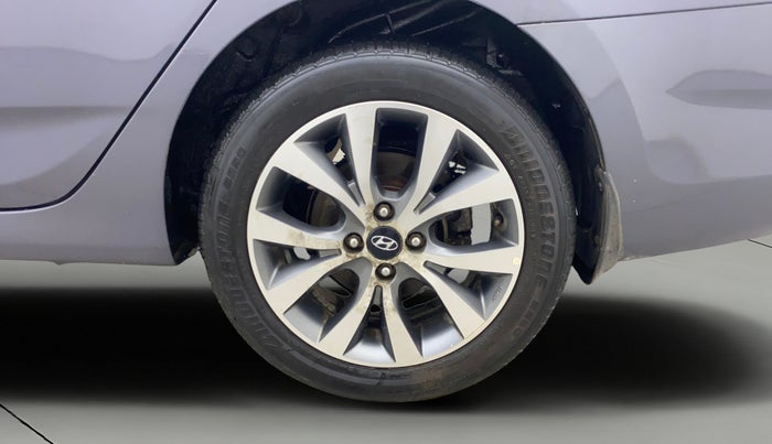 2014 Hyundai Verna FLUIDIC 1.6 VTVT SX, Petrol, Manual, 46,892 km, Left Rear Wheel