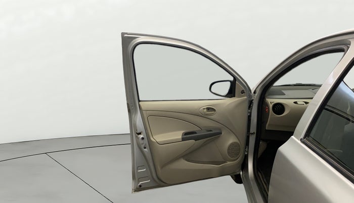 2015 Toyota Etios Liva G, Petrol, Manual, 76,851 km, LHS Front Door