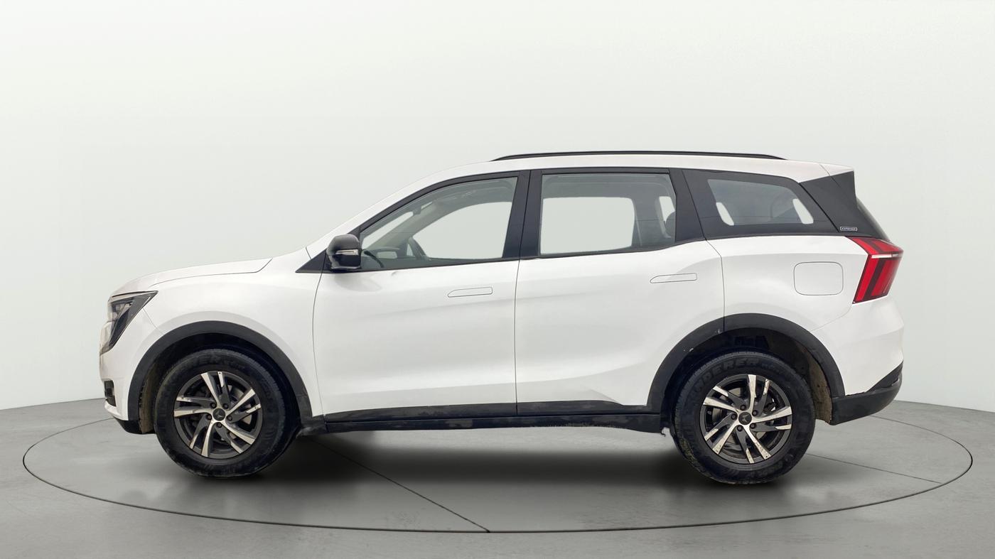 2024 Mahindra XUV700 AX 5 D AT 5 STR, Diesel, Automatic, 28,225 km, Left Side