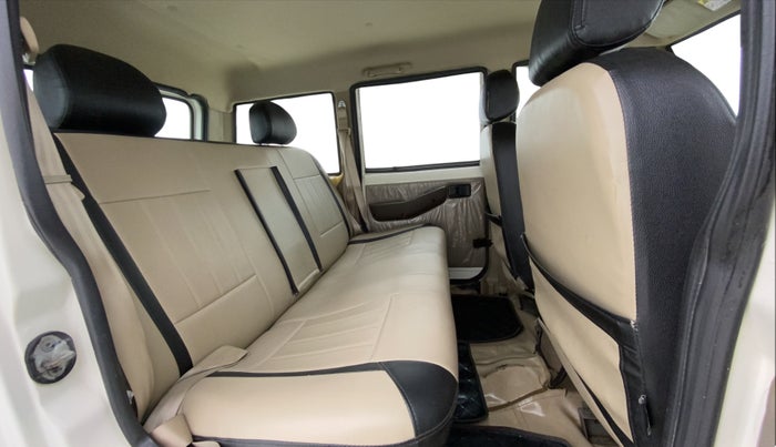 2023 Mahindra Bolero B6, Diesel, Manual, 55,586 km, Right Side Rear Door Cabin