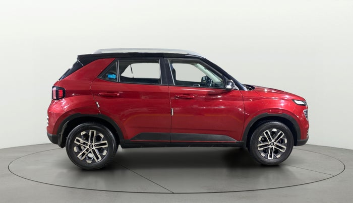 2022 Hyundai VENUE SX 1.5 CRDI DUAL TONE, Diesel, Manual, 84,540 km, Right Side View