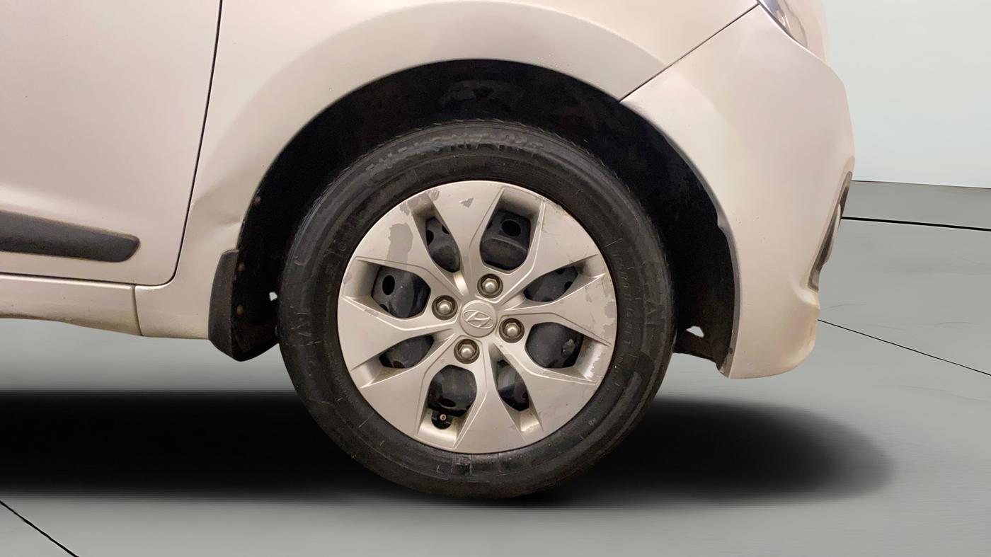 2015 Hyundai Xcent S 1.2, CNG, Manual, 50 km, Right Front Wheel