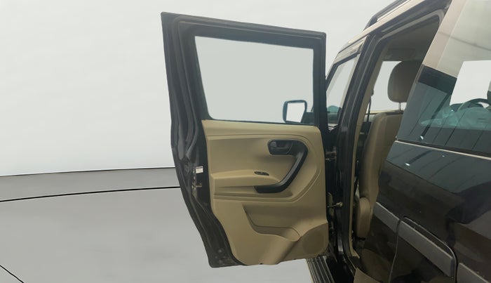 2023 Mahindra BOLERO NEO N 4, Diesel, Manual, 18,850 km, LHS Rear Door
