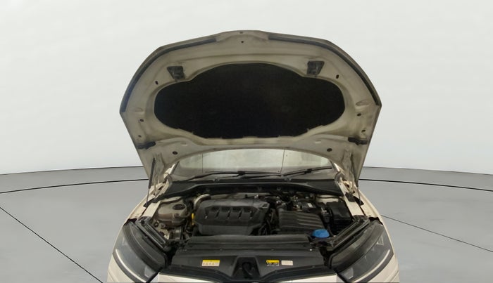 2022 Skoda Octavia STYLE 2.0, Petrol, Automatic, 47,591 km, Open Bonet