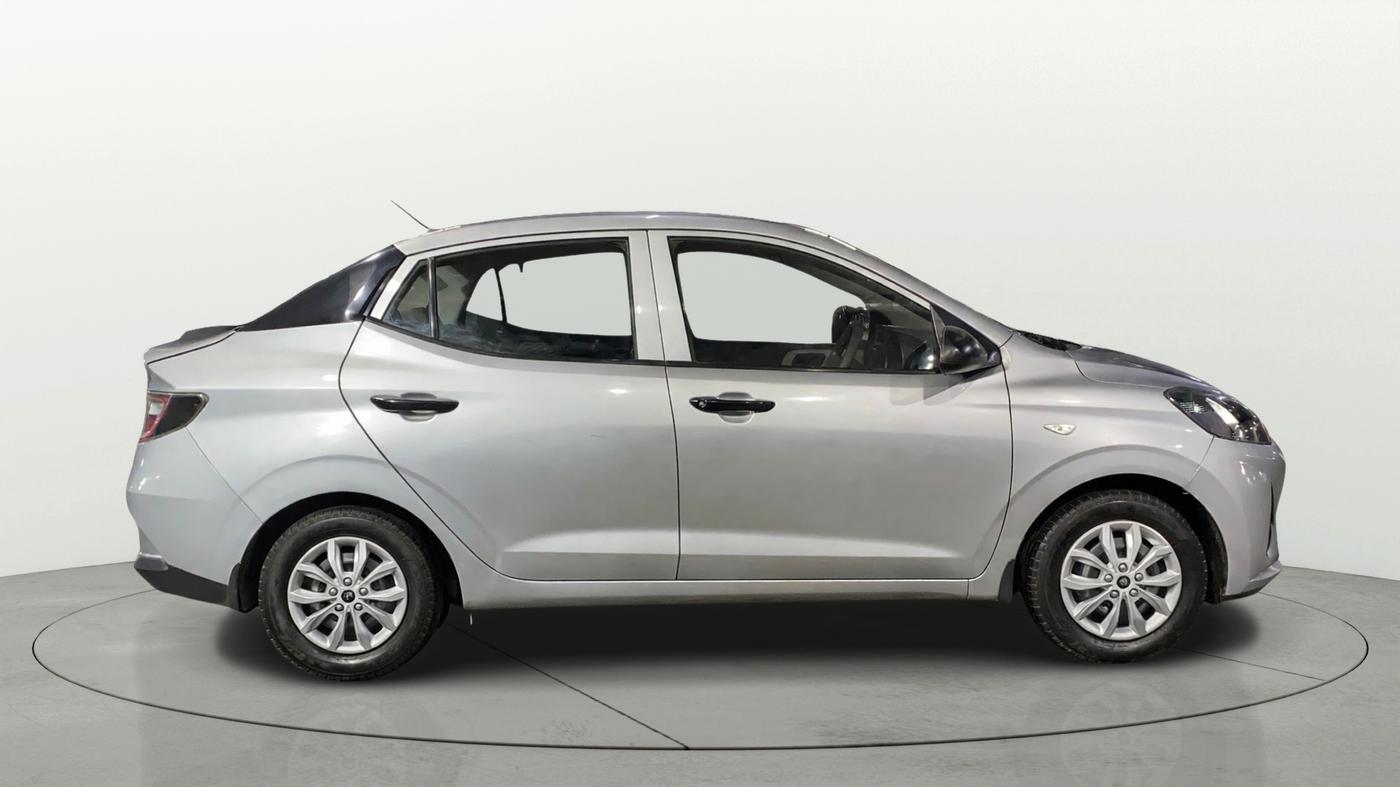 2020 Hyundai AURA E 1.2, Petrol, Manual, 1,17,154 km, Right Side View