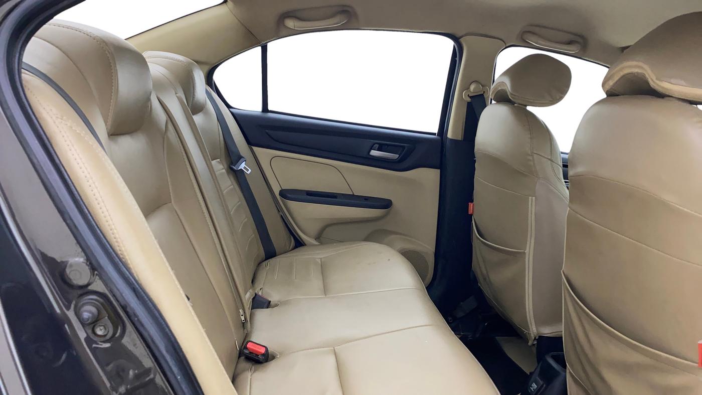 2019 Honda Amaze 1.2L I-VTEC S, CNG, Manual, 95,065 km, Right Side Rear Door Cabin