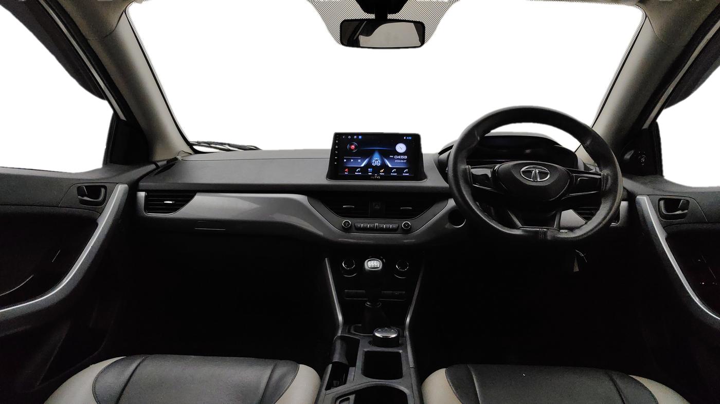 2022 Tata NEXON XM PETROL, Petrol, Manual, 58,243 km, Dashboard